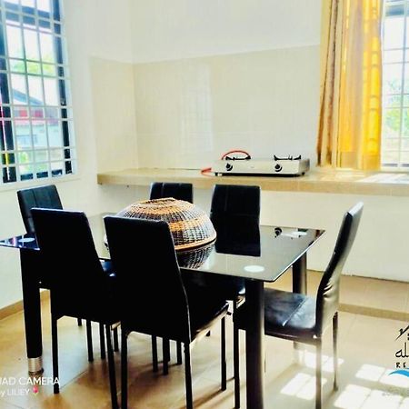 Qalya Homestay 2 @ Kota Bharu Esterno foto